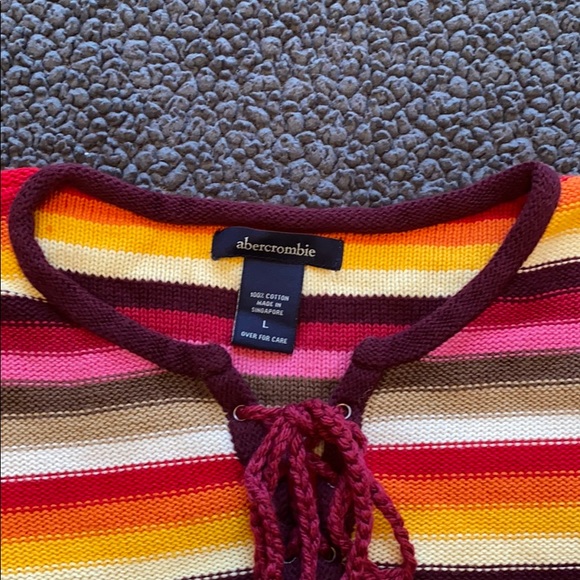 Striped girls sweater with quarter tie - Picture 2 of 5